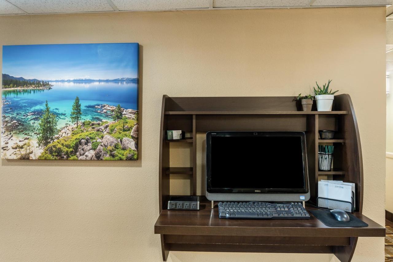Quality Inn & Suites Near Nas Fallon Exteriér fotografie