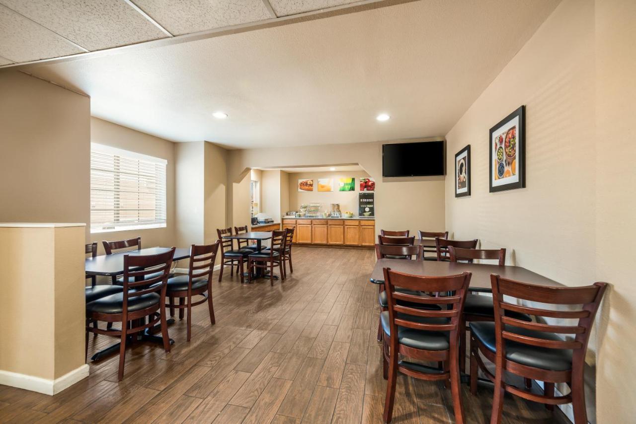 Quality Inn & Suites Near Nas Fallon Exteriér fotografie